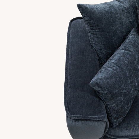 Belavio Sofa Detail2