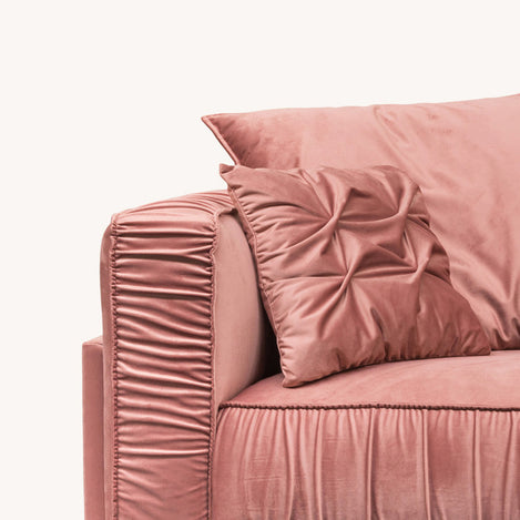 Belissa Sofa Detail1