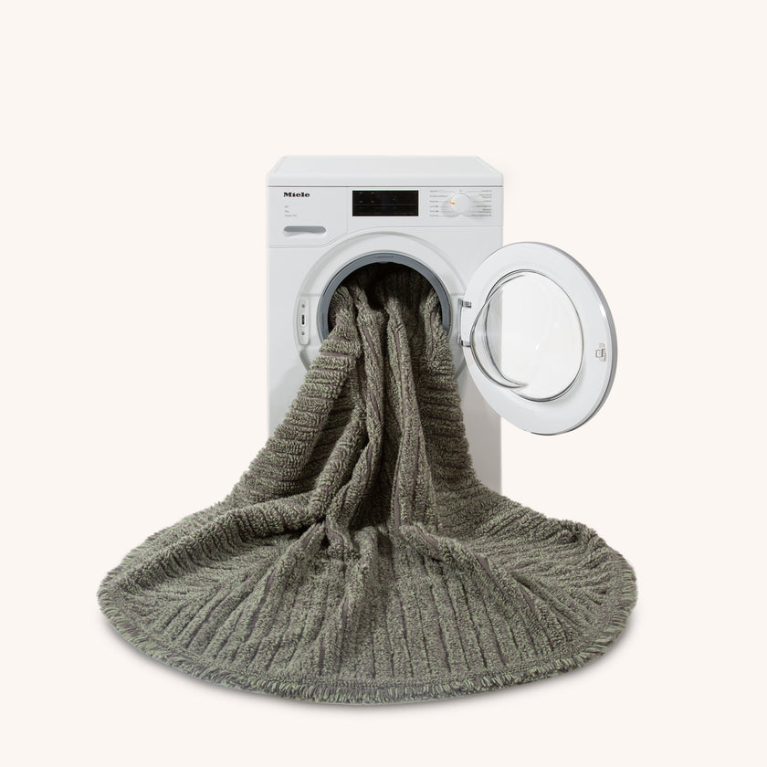 Woolable Fileds Circular Rug